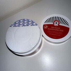 First Aid Beauty Skin Rescue Blemish Patrol Pads